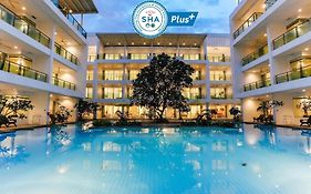 The Old Phuket - Karon Beach Resort - Sha Plus